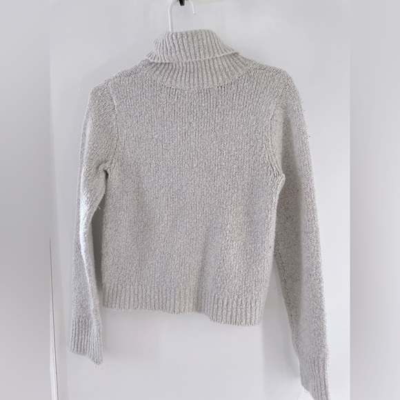 Brandy Melville Grey Knit Turtleneck Sweater - Picture 2 of 3